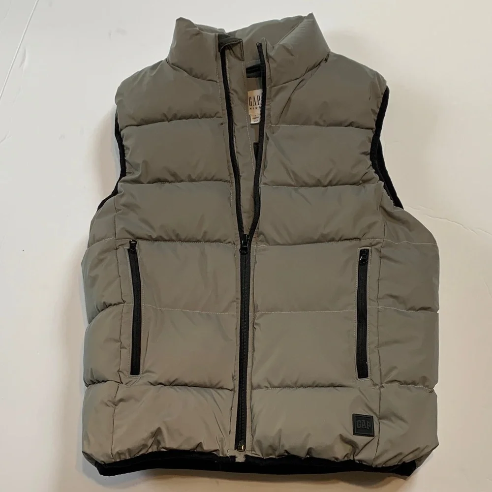 GAP kids gray, subtle metallic Puffer Vest XL